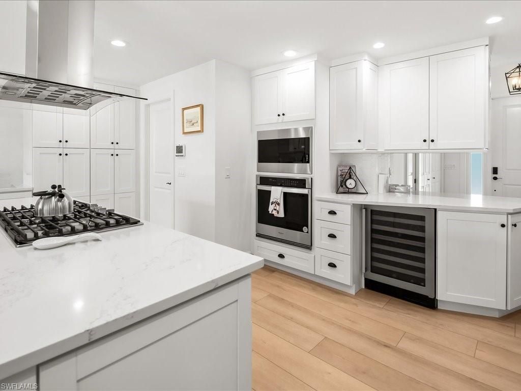 337 Mooring Line Dr, Naples, FL 34102 Photo