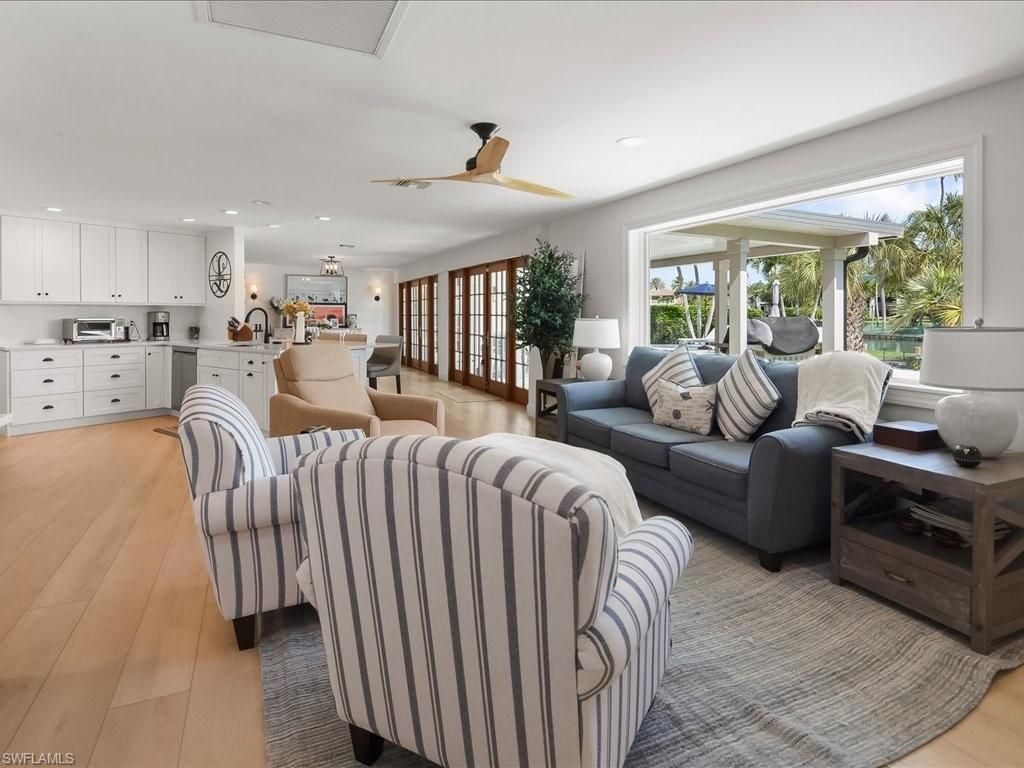 337 Mooring Line Dr, Naples, FL 34102 Photo