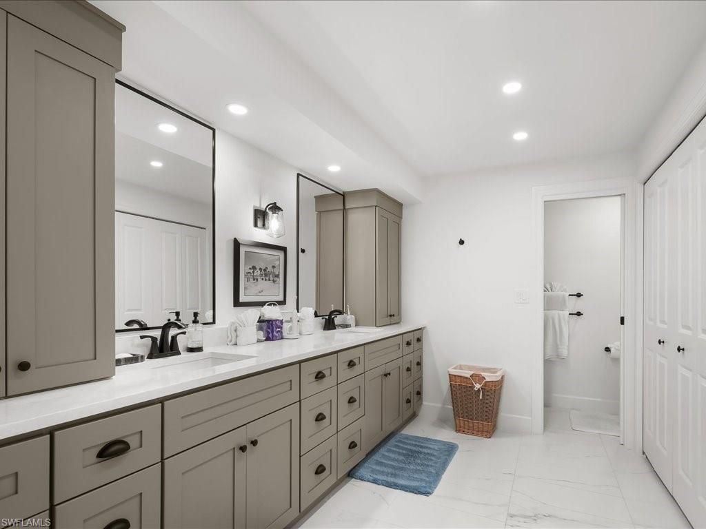 337 Mooring Line Dr, Naples, FL 34102 Photo