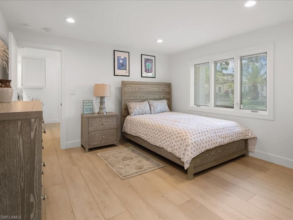 337 Mooring Line Dr, Naples, FL 34102 Photo