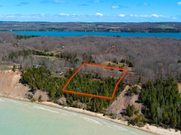 Manitou Trail N, Leland, MI 49654