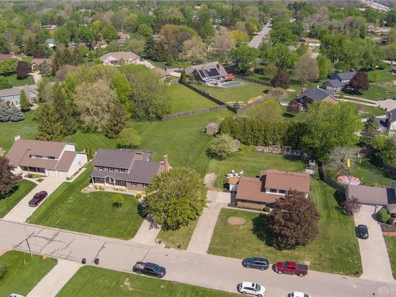 1675 Laurel Creek Drive, Troy, OH 45373 Photo 5