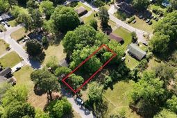 346 Dixon St.  photo 4