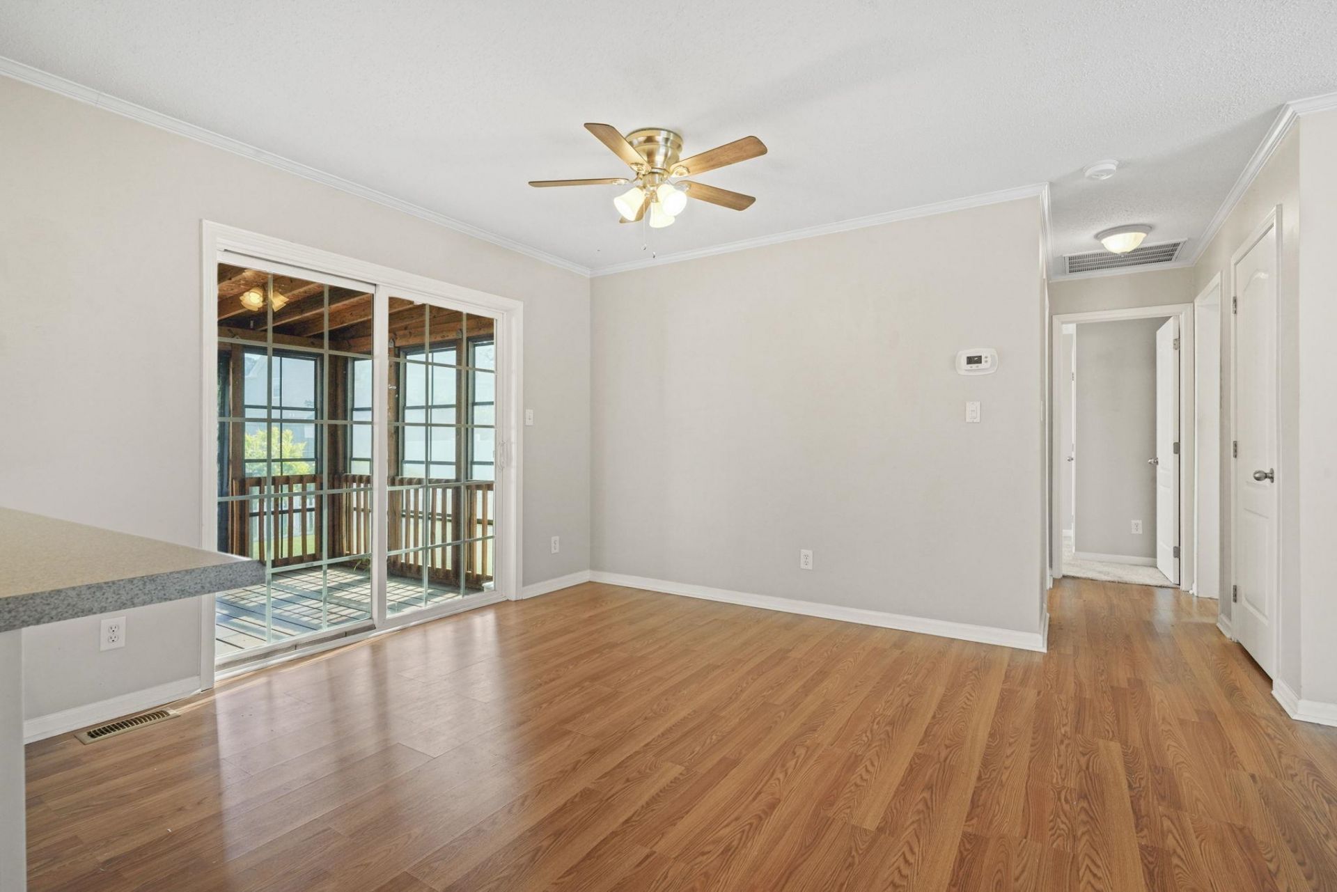 344 Stone Throw Dr. Photo 13