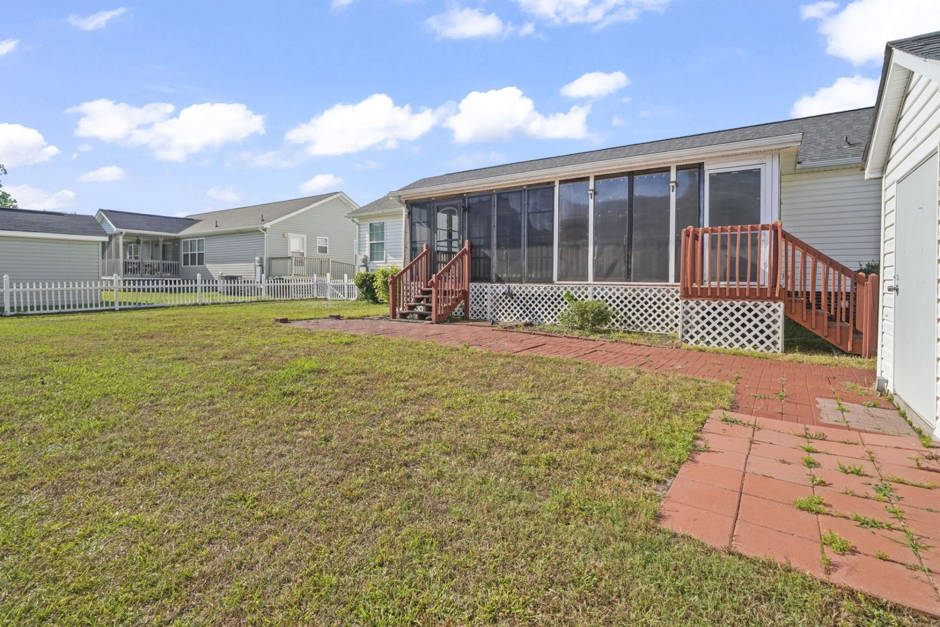 344 Stone Throw Dr. Photo 30