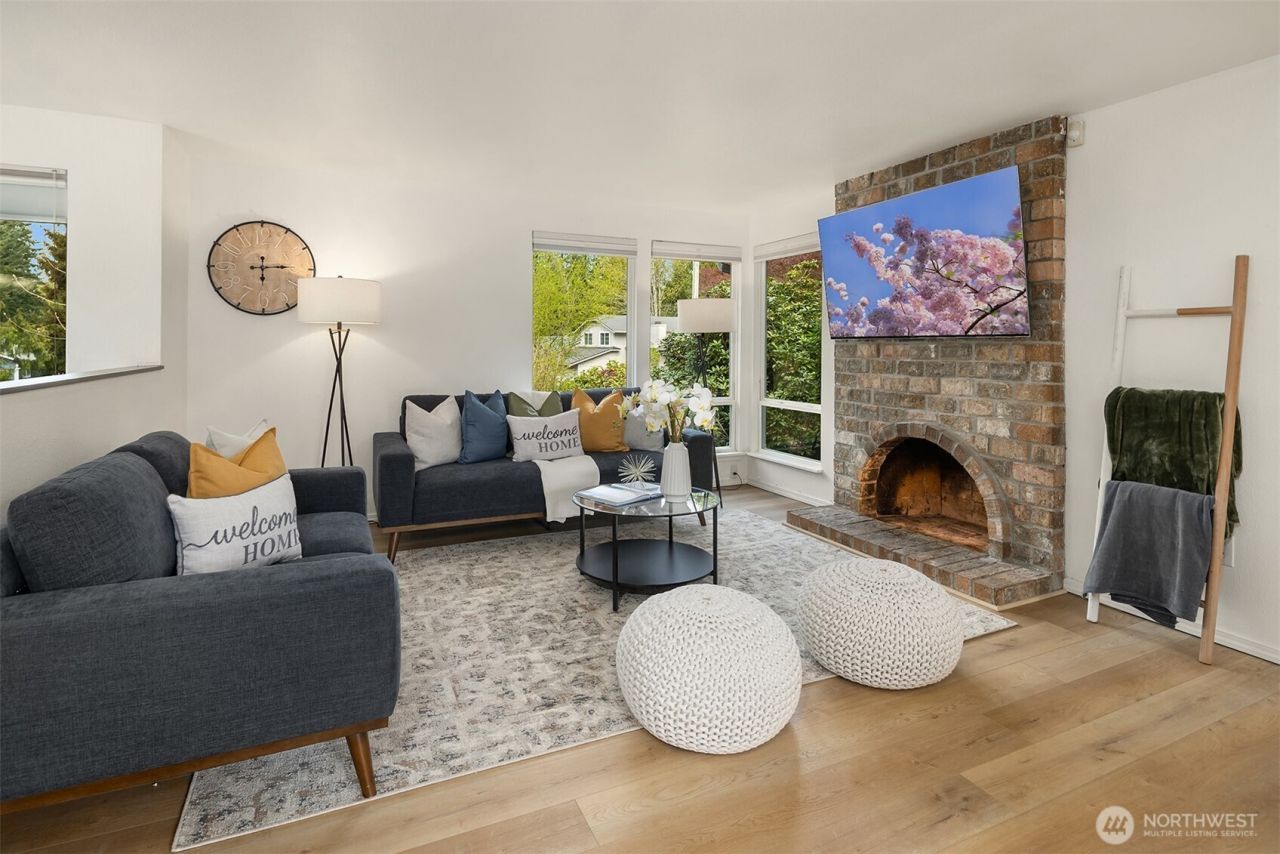 16611 NE 108th Place, Redmond, WA 98052