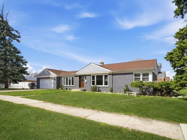 794 E LINCOLN Avenue , Des Plaines, IL 60018