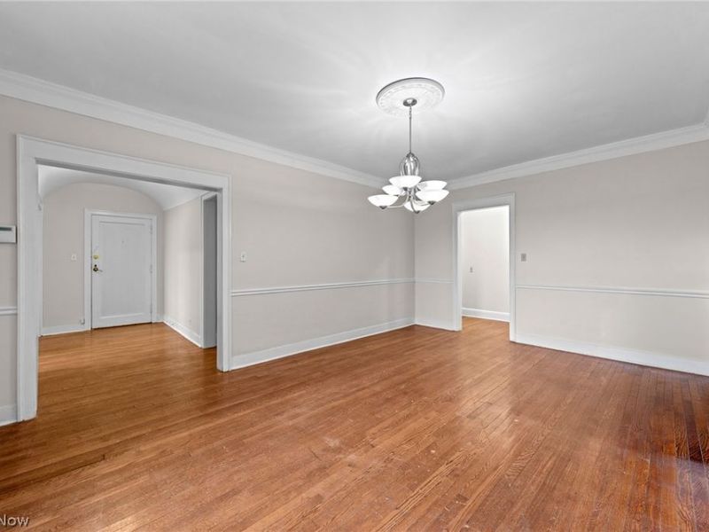 11428 Cedar Glen Parkway, Unit C2D2, Cleveland, OH 44106 Photo 10