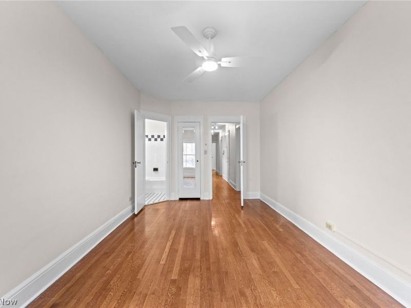 11428 Cedar Glen Parkway, Unit C2D2, Cleveland, OH 44106 Photo 25