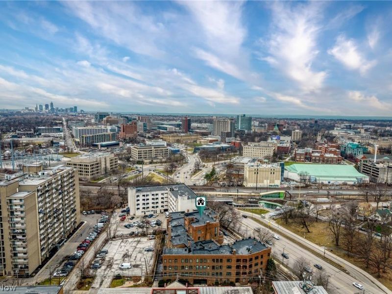 11428 Cedar Glen Parkway, Unit C2D2, Cleveland, OH 44106 Photo 37