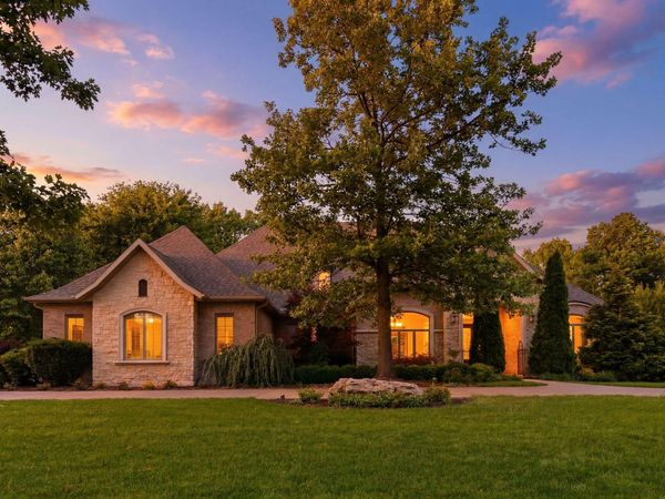3309 E Sommerset Road , Springfield, MO 65804