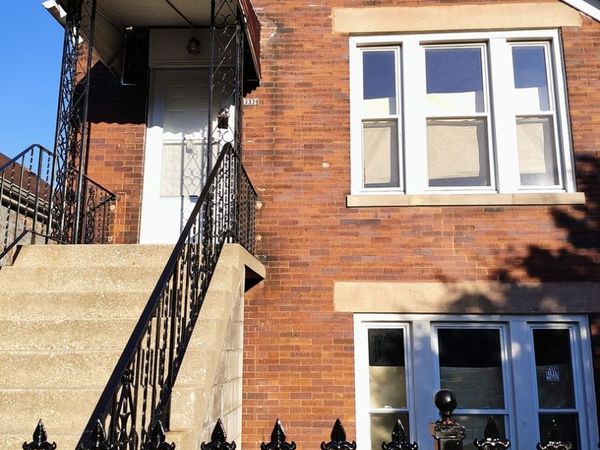 3329 S Oakley Avenue , Unit 1, Chicago, IL 60608