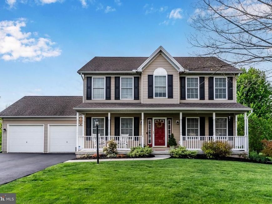 37 W Eppley Drive, Carlisle, PA 17015 Main Photo