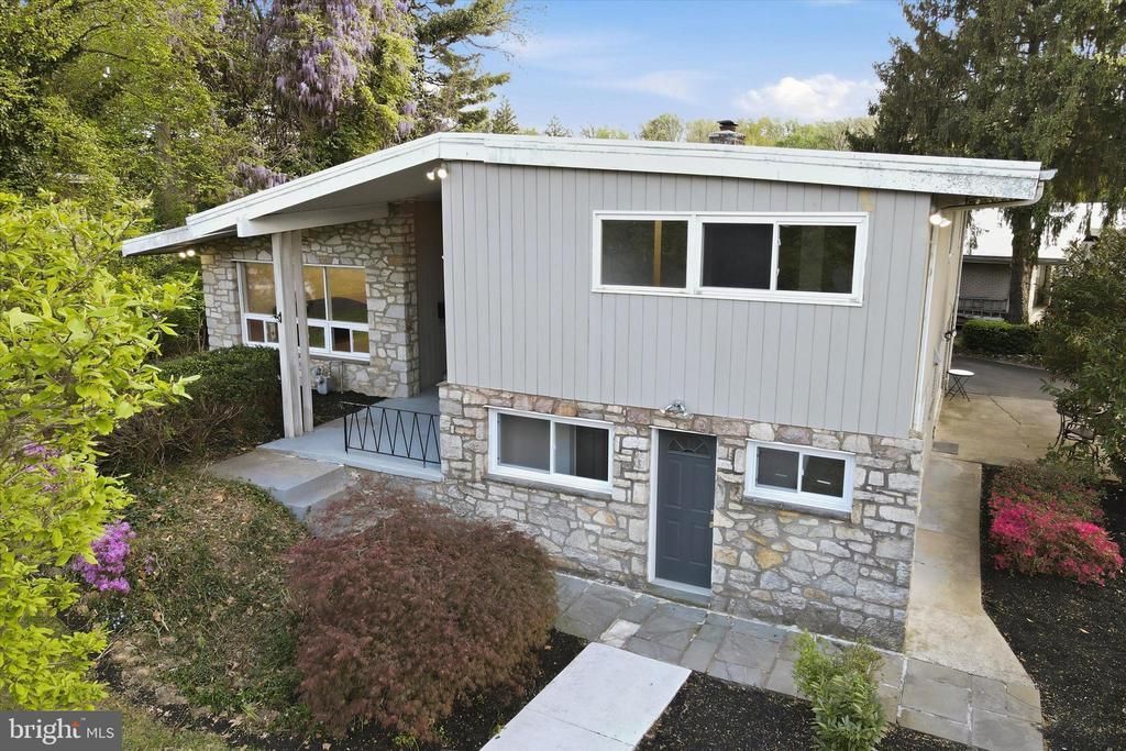 500 W WAVERLY ROAD , GLENSIDE, PA 19038