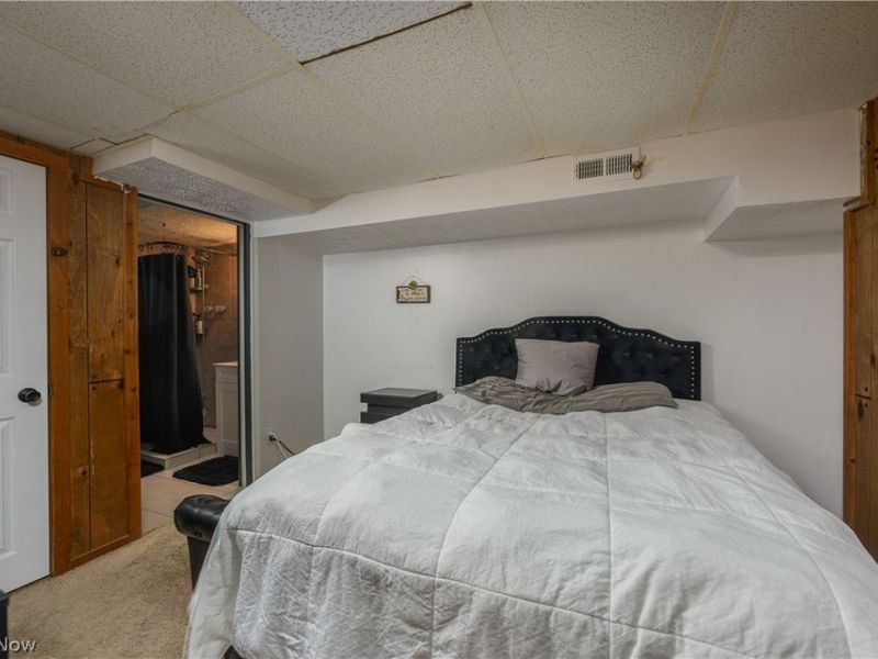 9596 Reichert Road, Parma, OH 44130 Photo 18