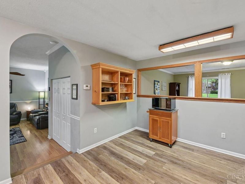 5881 Wade Road, Miami Twp, OH 45150 Photo 11