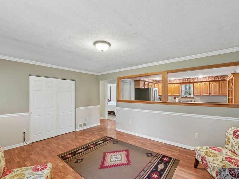 5881 Wade Road, Miami Twp, OH 45150 Photo 4