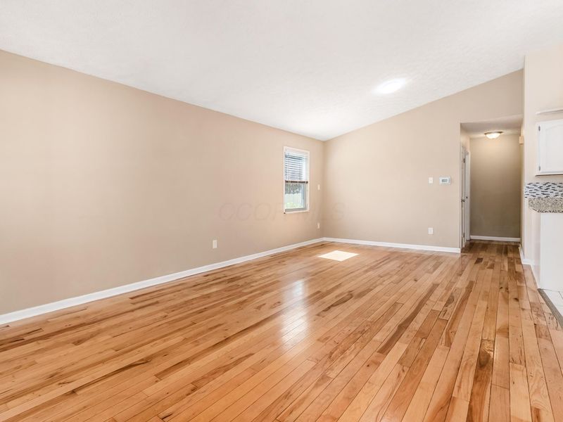 2295 Fernwood Avenue, Grove City, OH 43123 Photo 6