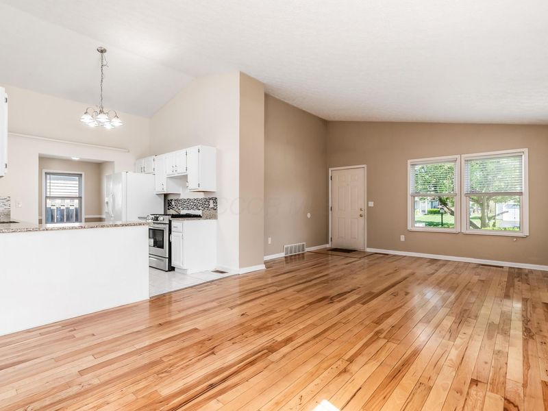 2295 Fernwood Avenue, Grove City, OH 43123 Photo 8