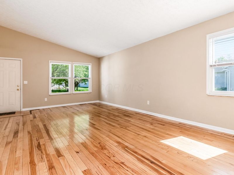 2295 Fernwood Avenue, Grove City, OH 43123 Photo 9