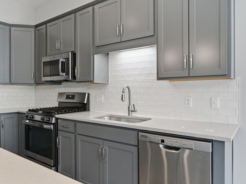 3215 Farmhouse Lane, Grove City, OH 43123 Photo 10