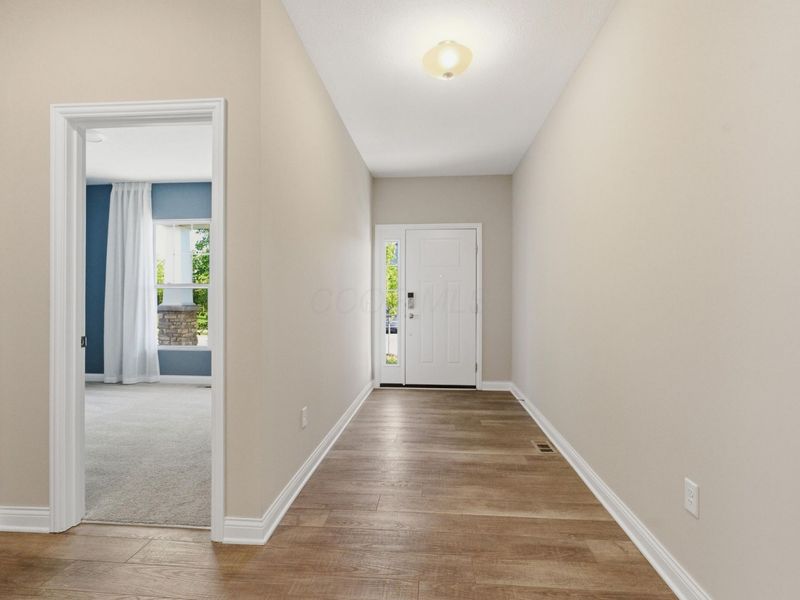 3215 Farmhouse Lane, Grove City, OH 43123 Photo 4