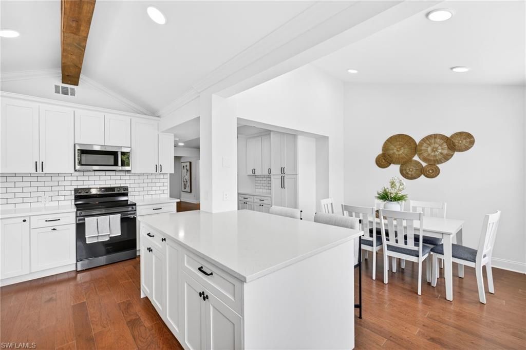 250 19th St Nw, Naples, FL 34120 Photo