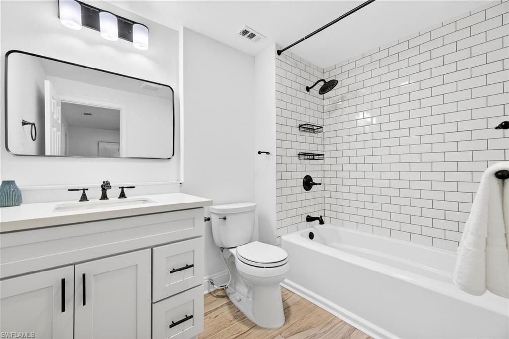 250 19th St Nw, Naples, FL 34120 Photo