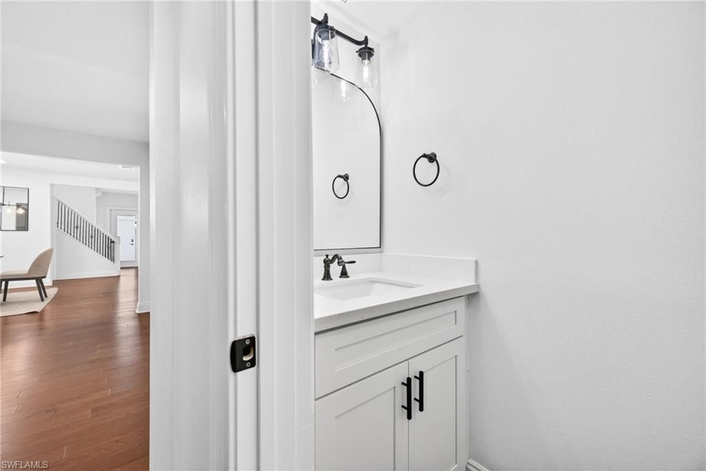 250 19th St Nw, Naples, FL 34120 Photo