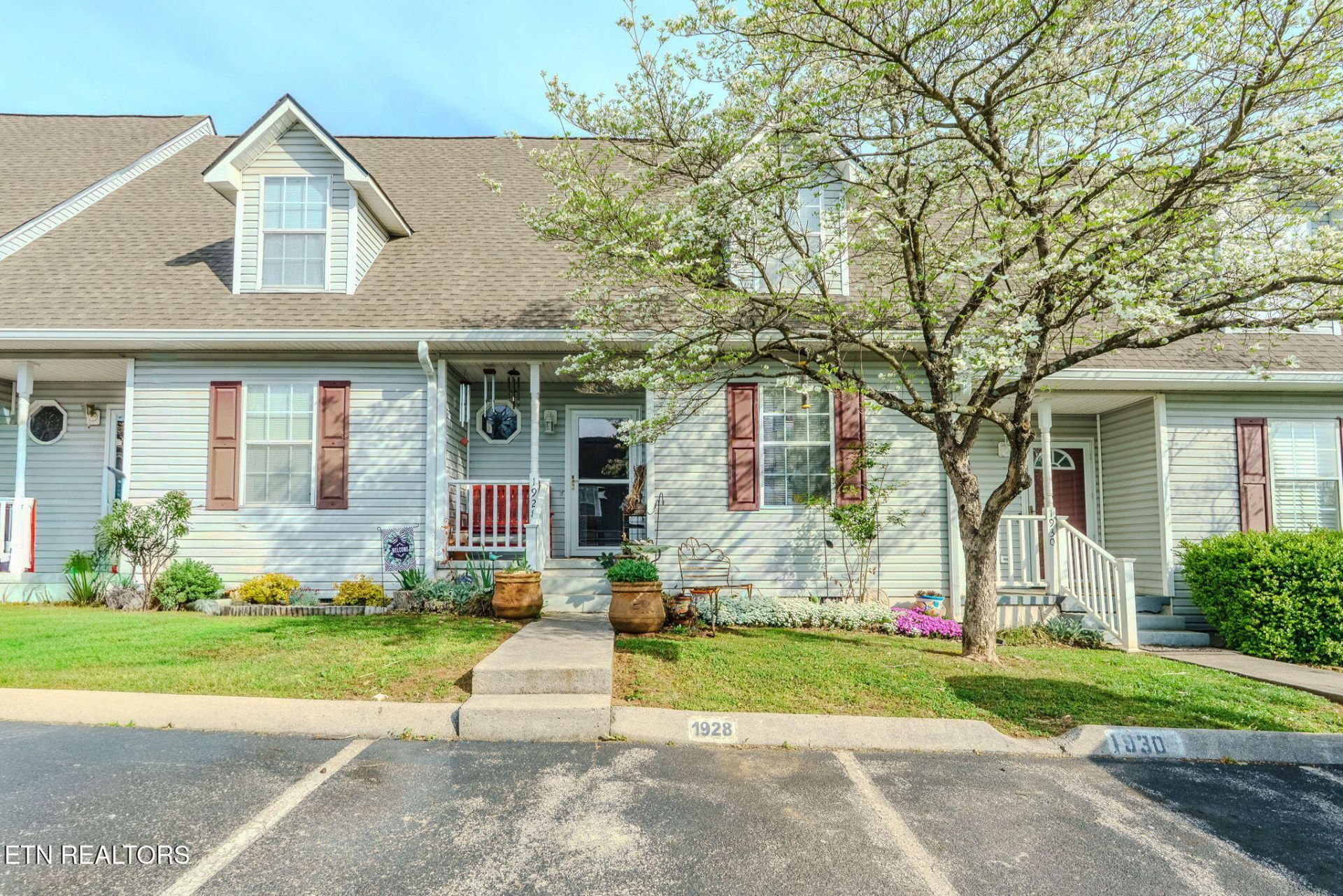 1928 Walnut Ave, Jefferson City, TN 37760 Main Photo