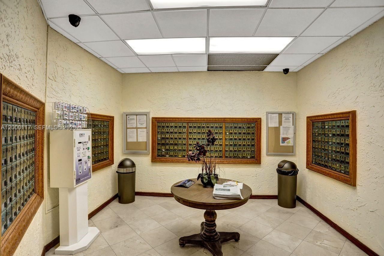 3725 S Ocean Dr , Unit 306, Hollywood, FL 33019 Photo
