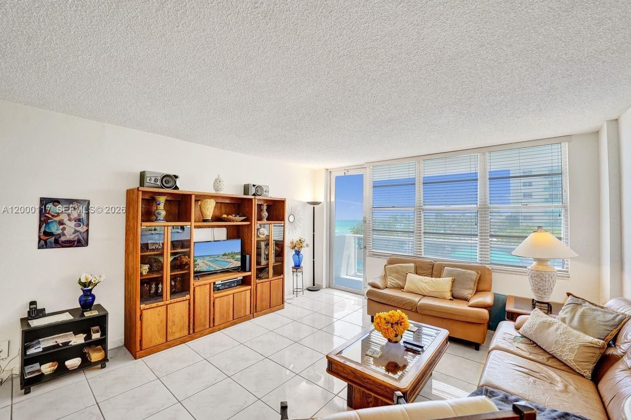 3725 S Ocean Dr , Unit 306, Hollywood, FL 33019 Photo