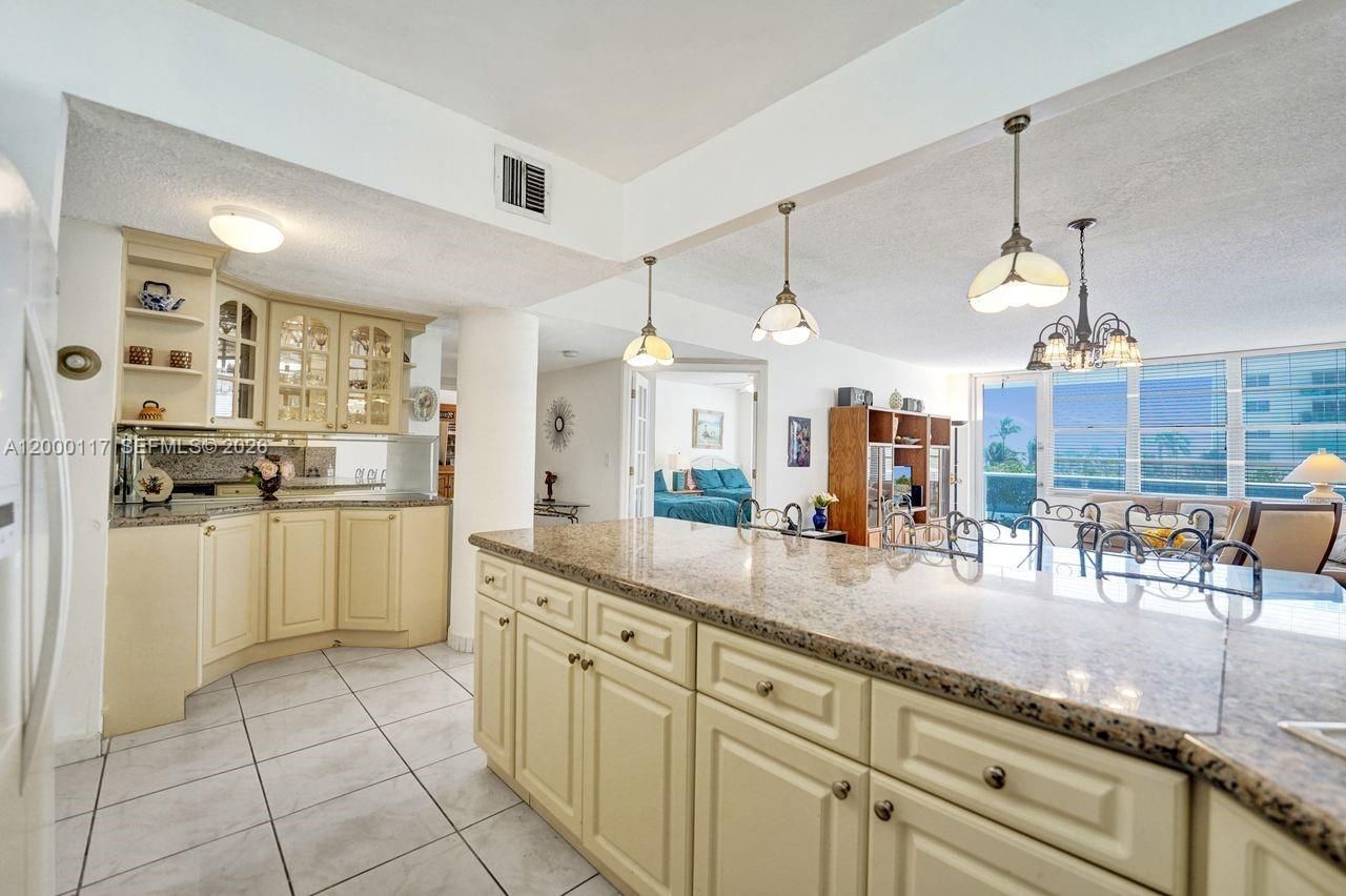 3725 S Ocean Dr , Unit 306, Hollywood, FL 33019 Photo