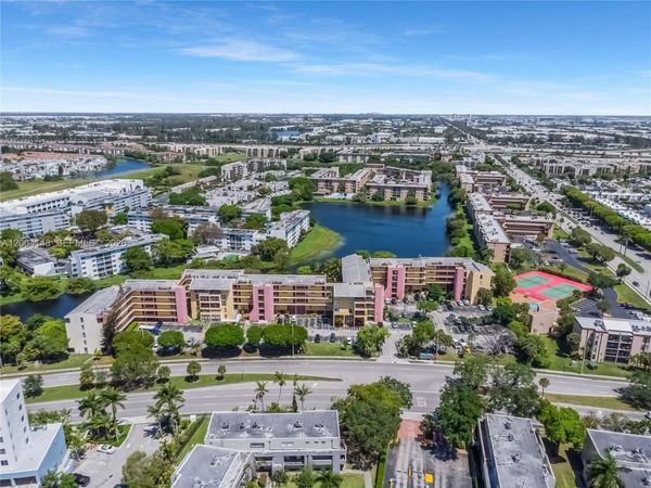 8775 Park Blvd , Unit 406, Miami, FL 33172