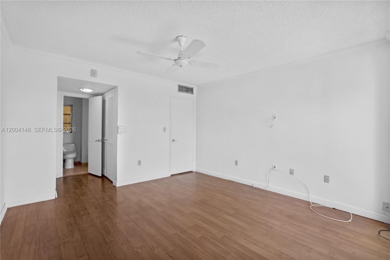 8775 Park Blvd, Unit 406, Miami, FL 33172 Photo