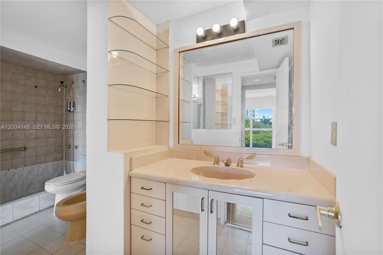 8775 Park Blvd, Unit 406, Miami, FL 33172 Photo