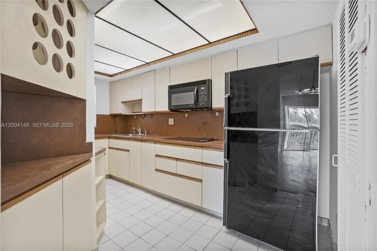 8775 Park Blvd, Unit 406, Miami, FL 33172 Photo