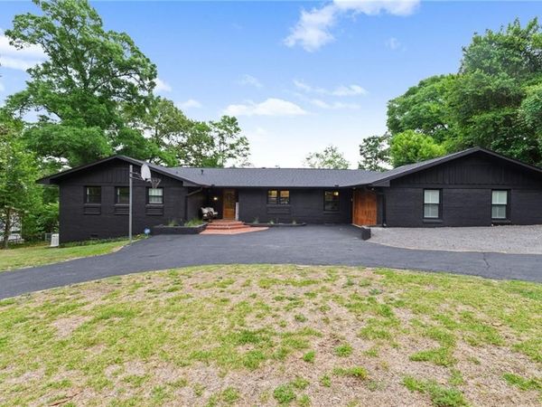 628 Chelsea Drive E, Mobile, AL 36608