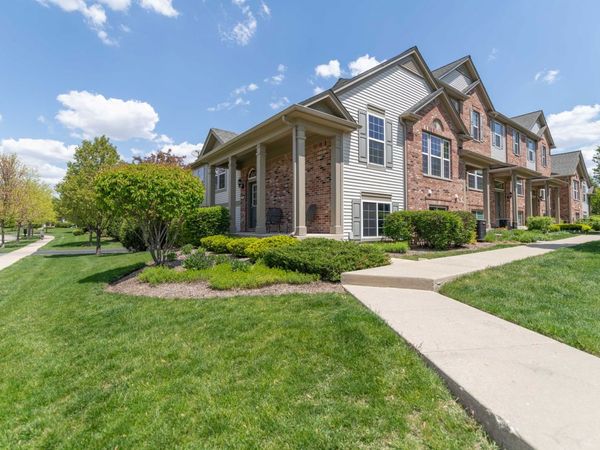 472 Valentine Way , Unit 472, Oswego, IL 60543
