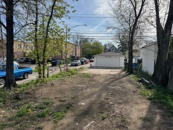 6561 N Seeley Avenue , Chicago, IL 60645