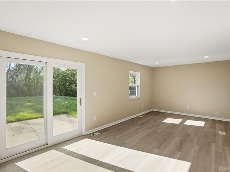 5486 Corkhill Drive, Riverside, OH 45424 Photo 13