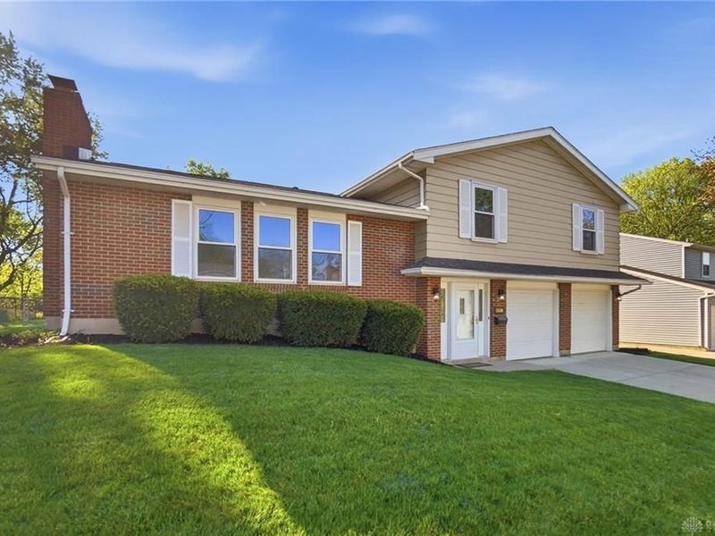 5486 Corkhill Drive, Riverside, OH 45424 Photo 2