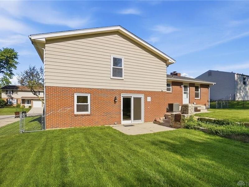 5486 Corkhill Drive, Riverside, OH 45424 Photo 47