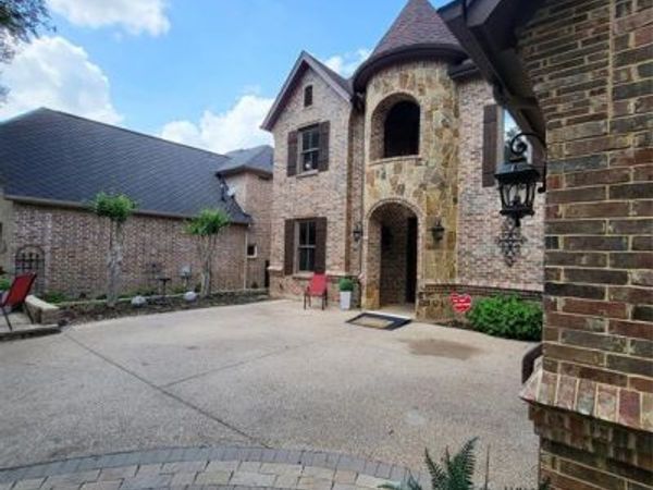 6401 Vintage Lake Drive , Arlington, TX 76016