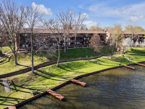 1730 Grove Road, Unit B-307, Ypsilanti, MI 48198