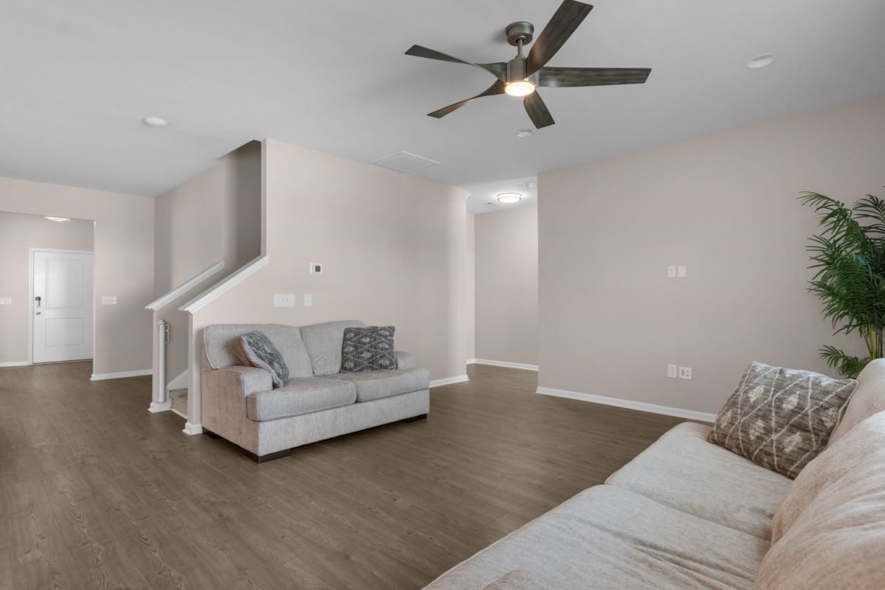 2006 Wilbraham Dr. Photo 10