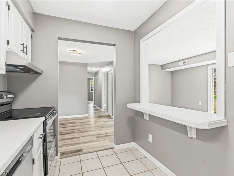 5240 Emil Avenue SW, Unit 102, Navarre, OH 44662 Photo 15