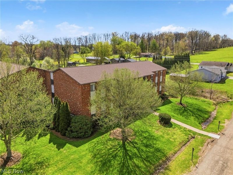 5240 Emil Avenue SW, Unit 102, Navarre, OH 44662 Photo 3