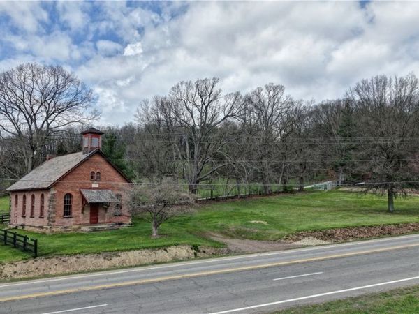 Main Avenue SW, Navarre, OH 44662