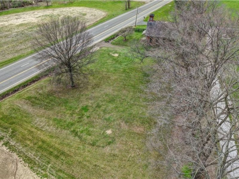 Main Avenue SW, Navarre, OH 44662 Photo 2